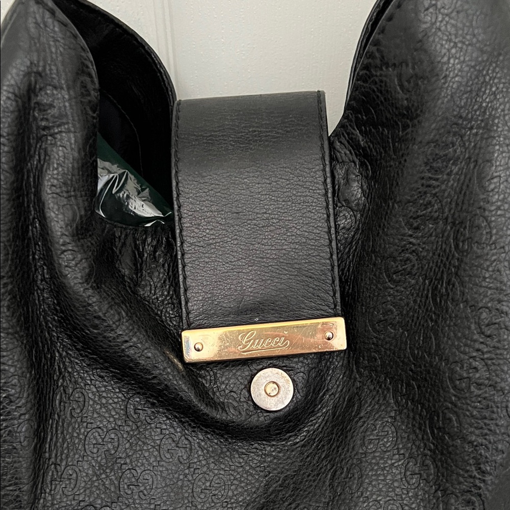 💎AUTHENTIC GUCCI GUCCISSIMA LARGE BLACK LEATHER BAG WITH GOLD HARDWARE💎 - Picture 10 of 14
